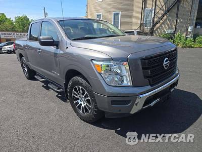 2021 Nissan TITAN SV Crew Cab Short Bed - zdjęcie 4 z 27 - miniatura