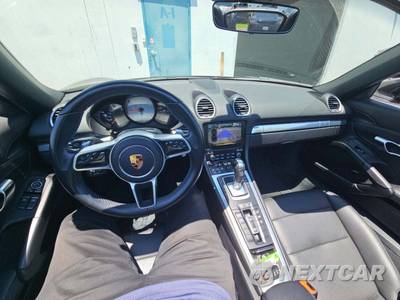 2022 Porsche 718 Boxster S - zdjęcie 10 z 23 - miniatura
