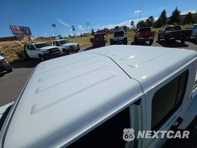 2025 Jeep Gladiator Nighthawk Crew Cab Medium Bed - zdjęcie 9 z 20 - miniatura