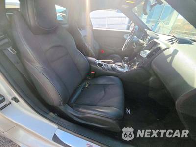 2010 Nissan 370Z Touring Convertible - zdjęcie 16 z 24 - miniatura