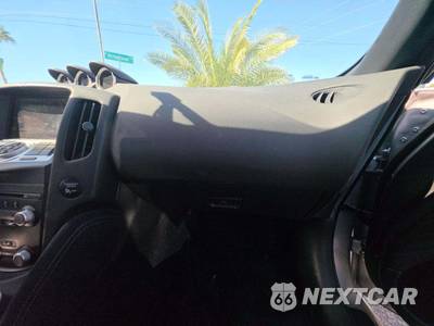 2010 Nissan 370Z Touring Convertible - zdjęcie 17 z 24 - miniatura