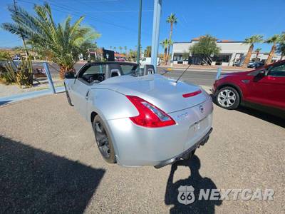 2010 Nissan 370Z Touring Convertible - zdjęcie 2 z 24 - miniatura