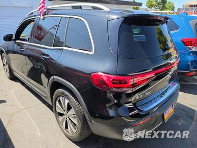 2023 Mercedes-Benz EQB 300 - zdjęcie 2 z 26 - miniatura