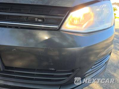 2017 Volkswagen Golf Wolfsburg Hatchback - zdjęcie 34 z 36 - miniatura