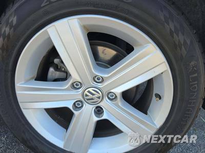 2017 Volkswagen Golf Wolfsburg Hatchback - zdjęcie 29 z 36 - miniatura