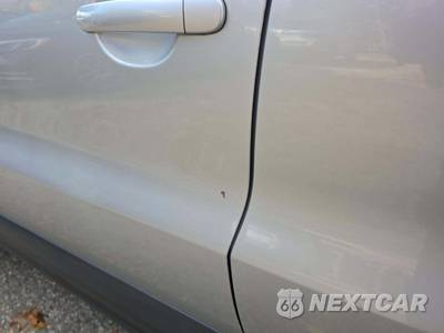 2014 Volkswagen Tiguan S - zdjęcie 22 z 26 - miniatura