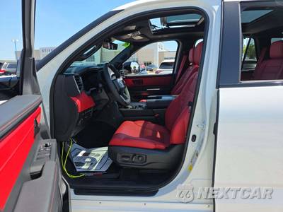 2025 Toyota Sequoia TRD Pro - zdjęcie 3 z 18 - miniatura