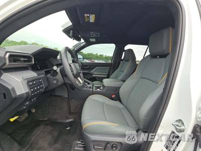 2025 Toyota 4Runner i-FORCE MAX Trailhunter - zdjęcie 6 z 20 - miniatura