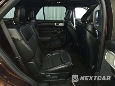 2020 Ford Explorer ST - zdjęcie 17 z 28 - miniatura