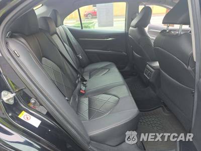 2019 Toyota Camry XLE - zdjęcie 16 z 27 - miniatura