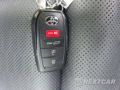 2025 Toyota Land Cruiser - zdjęcie 8 z 21 - miniatura