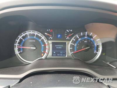 2019 Toyota 4Runner SR5 - zdjęcie 9 z 23 - miniatura