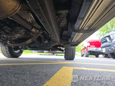 2019 Toyota 4Runner SR5 - zdjęcie 18 z 23 - miniatura