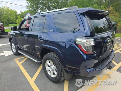 2019 Toyota 4Runner SR5 - zdjęcie 2 z 23 - miniatura