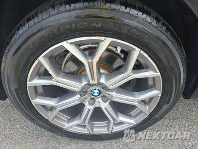 2021 BMW X7 Sports Activity Vehicle xDrive40i - zdjęcie 28 z 30 - miniatura