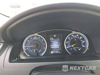 2015 Toyota Camry XLE - zdjęcie 9 z 27 - miniatura