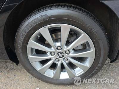 2015 Toyota Camry XLE - zdjęcie 22 z 27 - miniatura