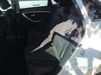 2013 Hyundai Elantra GT Hatchback - zdjęcie 13 z 28 - miniatura