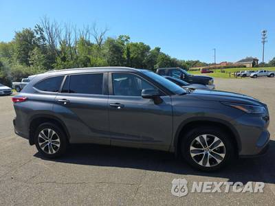 2023 Toyota Highlander XLE - zdjęcie 4 z 25 - miniatura