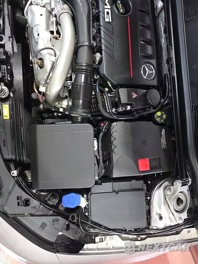 2020 Mercedes-Benz AMG CLA 35 4MATIC - zdjęcie 30 z 32 - miniatura