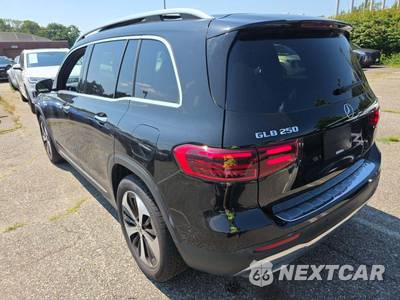 2025 Mercedes-Benz GLB 250 4MATIC - zdjęcie 2 z 25 - miniatura