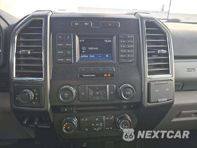 2017 Ford Super Duty F-250 XLT Crew Cab Medium Bed - zdjęcie 7 z 30 - miniatura