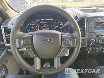 2017 Ford Super Duty F-250 XLT Crew Cab Medium Bed - zdjęcie 27 z 30 - miniatura