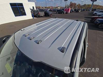 2026 Ford Super Duty F-250 Lariat Crew Cab Medium Bed - zdjęcie 9 z 28 - miniatura