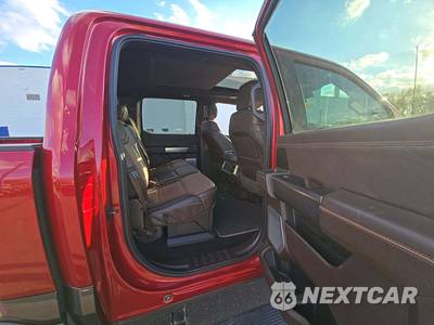 2024 Ford Super Duty F-350 King Ranch Crew Cab Medium Bed - zdjęcie 13 z 38 - miniatura