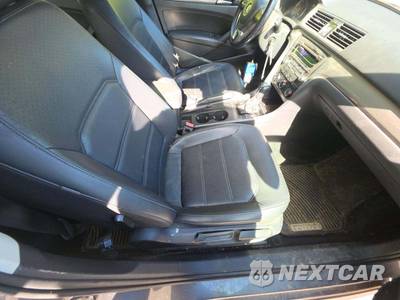 2014 Volkswagen Passat 1.8T Wolfsburg Edition - zdjęcie 18 z 29 - miniatura