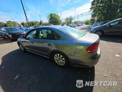 2014 Volkswagen Passat 1.8T Wolfsburg Edition - zdjęcie 2 z 29 - miniatura