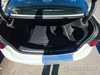 2020 BMW 3 Series Sedan 330i xDrive - zdjęcie 13 z 19 - miniatura