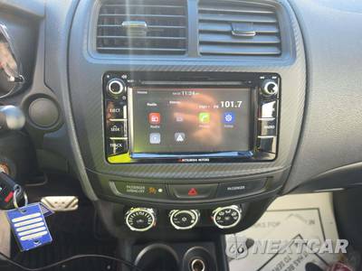 2017 Mitsubishi Outlander Sport LE - zdjęcie 10 z 23 - miniatura