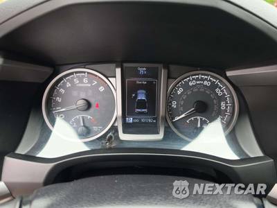 2016 Toyota Tacoma SR5 Crew Cab Medium Bed - zdjęcie 9 z 22 - miniatura
