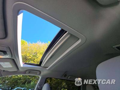 2019 Toyota Sienna XLE 8-Passenger 119.3" WB - zdjęcie 11 z 24 - miniatura