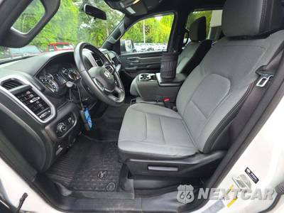 2021 Ram 1500 Big Horn Extended Cab Medium Bed - zdjęcie 6 z 22 - miniatura