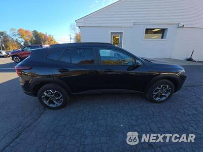 2025 Chevrolet Trax LT - zdjęcie 4 z 20 - miniatura