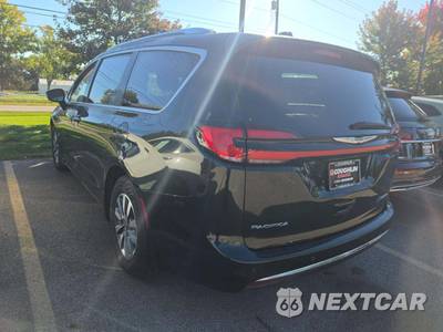 2021 Chrysler Pacifica Hybrid Touring L 121.6" WB - zdjęcie 2 z 20 - miniatura