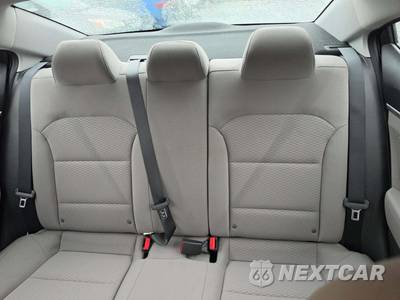 2020 Hyundai Elantra SE Sedan - zdjęcie 13 z 20 - miniatura