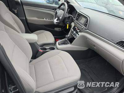 2020 Hyundai Elantra SE Sedan - zdjęcie 18 z 21 - miniatura
