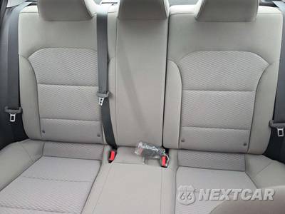 2020 Hyundai Elantra SE Sedan - zdjęcie 13 z 21 - miniatura