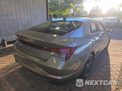 2022 Hyundai Elantra SEL - zdjęcie 3 z 20 - miniatura