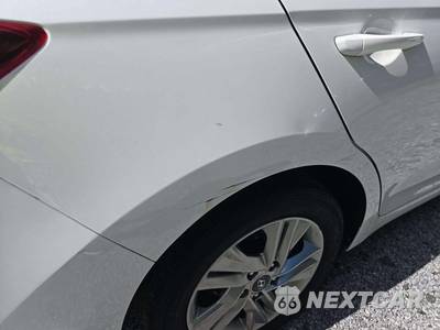 2020 Hyundai Elantra SEL Sedan - zdjęcie 21 z 22 - miniatura