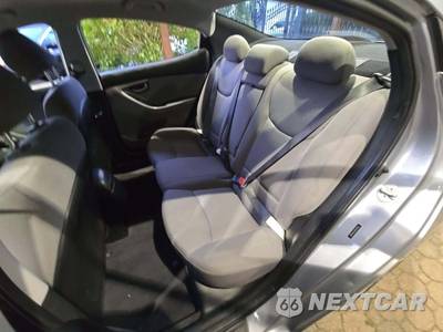 2016 Hyundai Elantra SE Sedan - zdjęcie 13 z 23 - miniatura