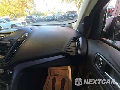 2016 Ford Escape SE - zdjęcie 19 z 25 - miniatura