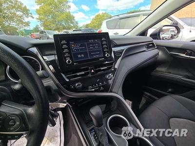 2022 Toyota Camry LE - zdjęcie 10 z 24 - miniatura