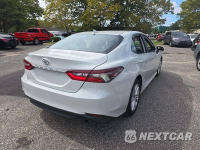2022 Toyota Camry LE - zdjęcie 3 z 24 - miniatura