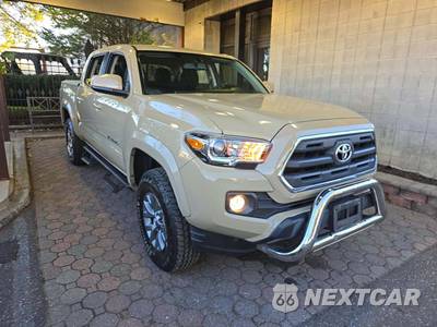 2017 Toyota Tacoma SR5 Crew Cab Medium Bed - zdjęcie 4 z 21 - miniatura