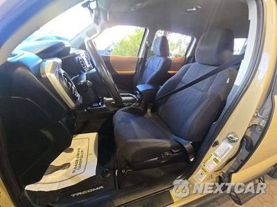2017 Toyota Tacoma SR5 Crew Cab Medium Bed - zdjęcie 6 z 21 - miniatura