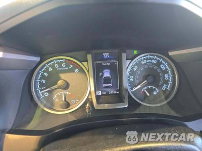 2017 Toyota Tacoma SR5 Crew Cab Medium Bed - zdjęcie 9 z 21 - miniatura
